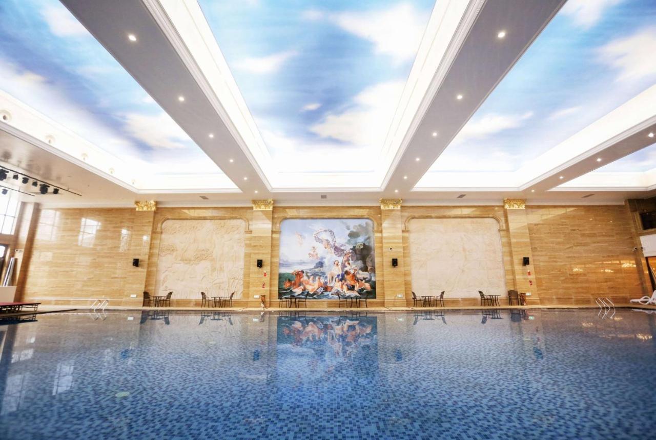 Wyndham Grand Kunming East Hotel Bagian luar foto