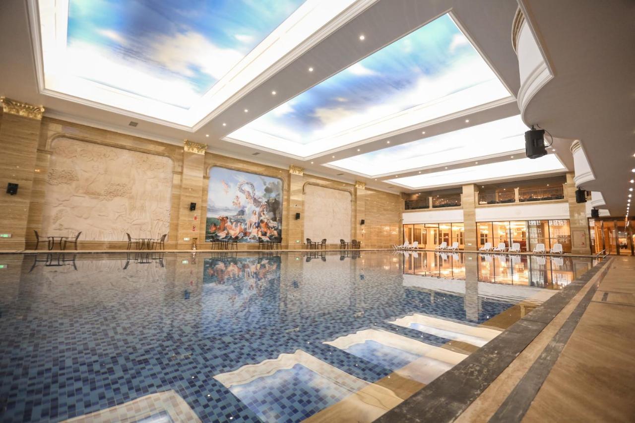 Wyndham Grand Kunming East Hotel Bagian luar foto
