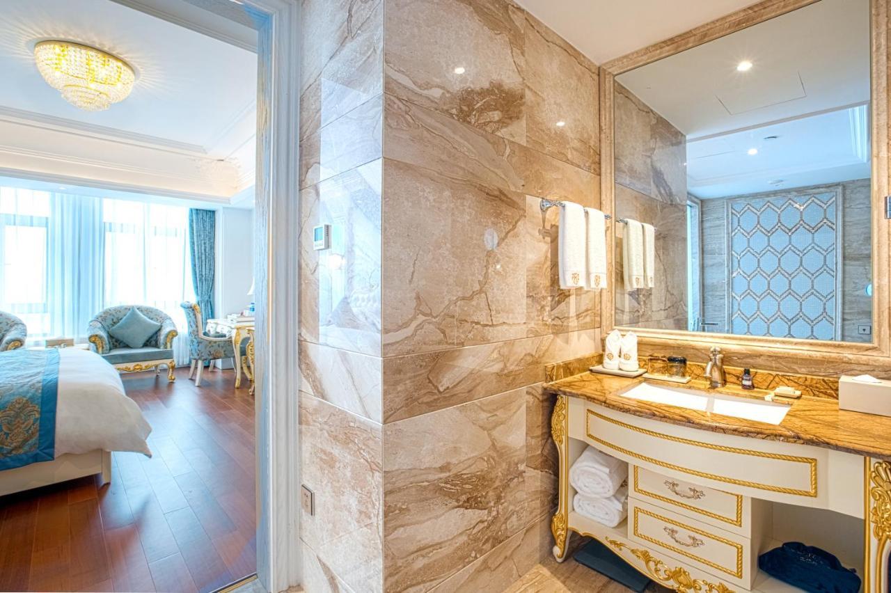 Wyndham Grand Kunming East Hotel Bagian luar foto