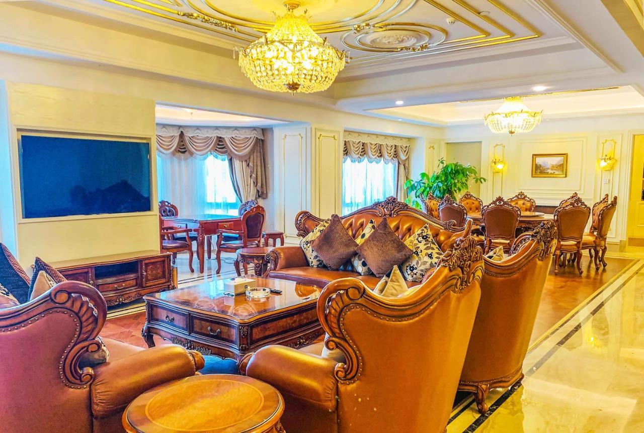 Wyndham Grand Kunming East Hotel Bagian luar foto