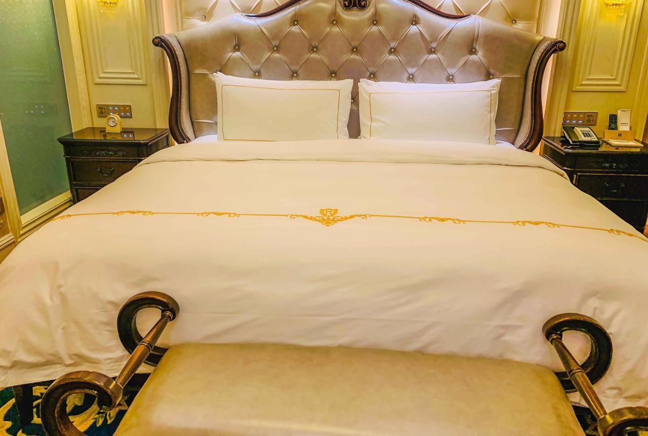 Wyndham Grand Kunming East Hotel Bagian luar foto