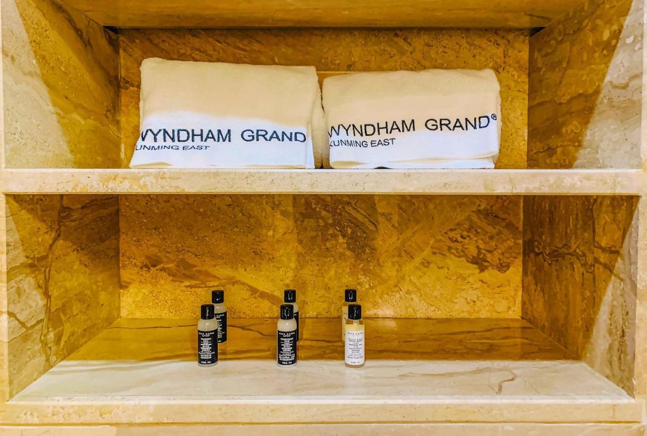 Wyndham Grand Kunming East Hotel Bagian luar foto
