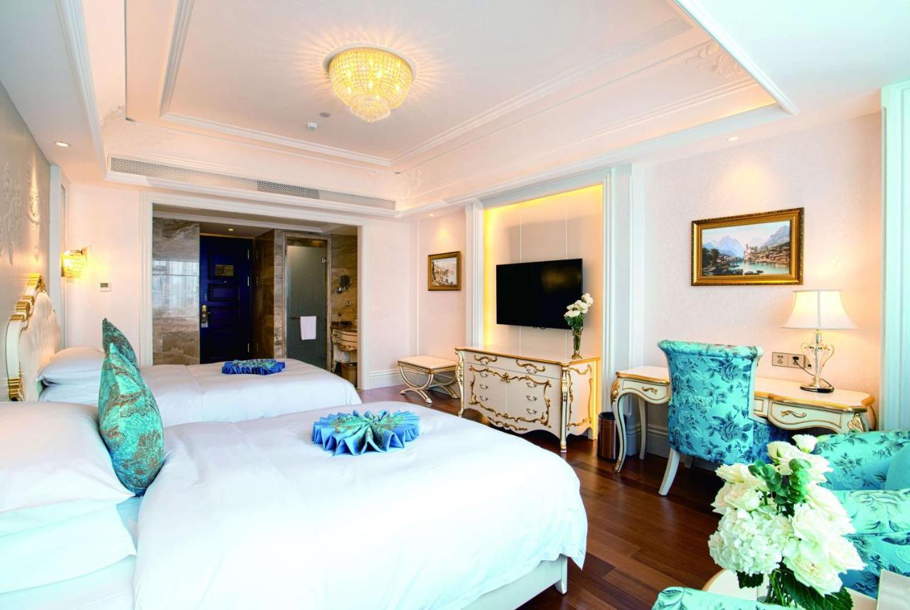 Wyndham Grand Kunming East Hotel Bagian luar foto
