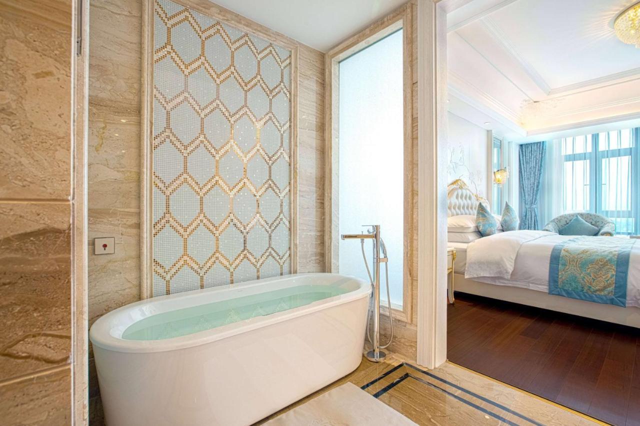 Wyndham Grand Kunming East Hotel Bagian luar foto